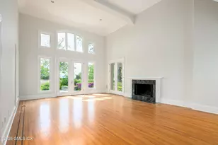 23 Cobb Island Dr, Greenwich, CT 06830 - Photo 3