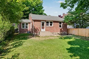 33 Sound Beach Ave, Old Greenwich, CT 06870 - Photo 17