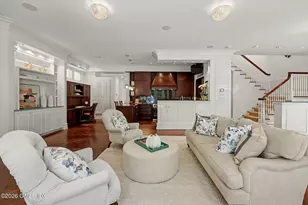 212 Milbank Ave, Greenwich, CT 06830 - Photo 9