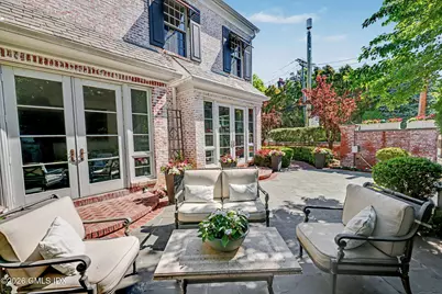 212 Milbank Avenue #South, Greenwich, CT 06830 - Photo 37