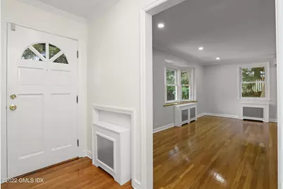 10 Macarthur Drive, Old Greenwich, CT 06870 - Photo 3