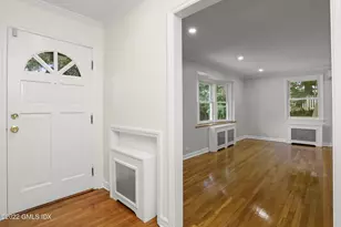 10 MacArthur Dr, Old Greenwich, CT 06870 - Photo 3