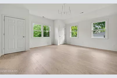 107 Havemeyer Place, Greenwich, CT 06830 - Photo 9