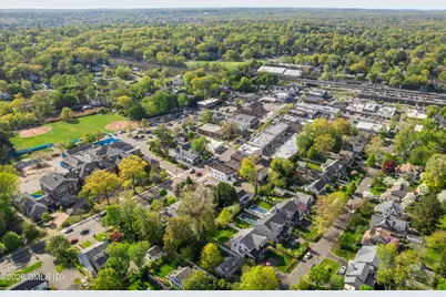 27 Park Avenue, Old Greenwich, CT 06870 - Photo 9