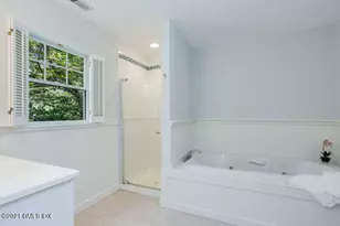 25 Arnold St, Old Greenwich, CT 06870 - Photo 11