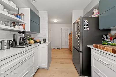 37 Prospect Street, Greenwich, CT 06830 - Photo 3