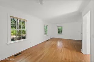 122 Round Hill Rd, Greenwich, CT 06831 - Photo 29