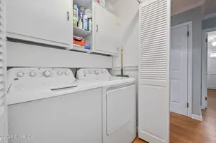 25 Center Dr, Old Greenwich, CT 06870 - Photo 13