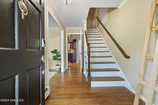 25 Center Dr, Old Greenwich, CT 06870 - Photo 3