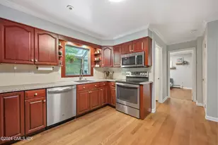 25 Center Dr, Old Greenwich, CT 06870 - Photo 9