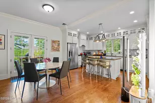 8 Highview Ave, Old Greenwich, CT 06870 - Photo 11