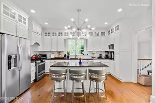 8 Highview Ave, Old Greenwich, CT 06870 - Photo 9