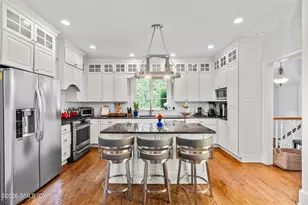 8 Highview Ave, Old Greenwich, CT 06870 - Photo 7
