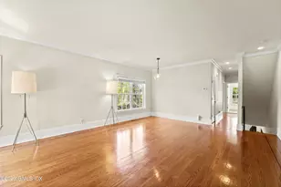 26 Edgewood Ave, Greenwich, CT 06830 - Photo 9