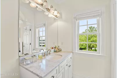 26 Edgewood Avenue #1, Greenwich, CT 06830 - Photo 29