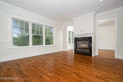 146 E Elm Street #B, Greenwich, CT 06830 - Photo 7