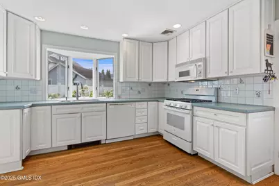 51 Benjamin Street, Old Greenwich, CT 06870 - Photo 7
