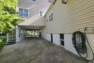 493 Den Ln, Greenwich, CT 06831 - Photo 3