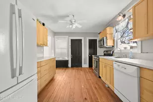 238 Weaver St, Greenwich, CT 06831 - Photo 19