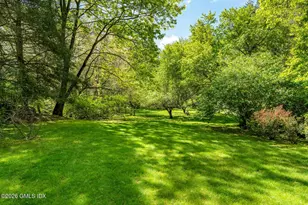 16 Vineyard Ln, Greenwich, CT 06831 - Photo 5