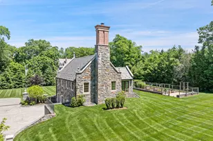7 Loch Ln, Greenwich, CT 06830 - Photo 39