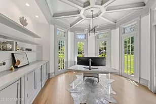 7 Loch Ln, Greenwich, CT 06830 - Photo 15