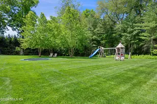 7 Loch Ln, Greenwich, CT 06830 - Photo 49