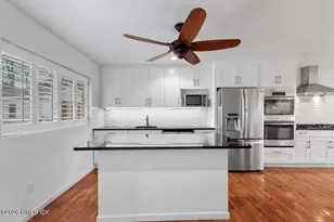 17 Circle Dr, Greenwich, CT 06830 - Photo 5