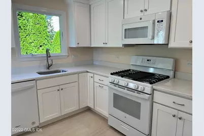 8 Smith Street Sou #2nd Floor, Greenwich, CT 06830 - Photo 1
