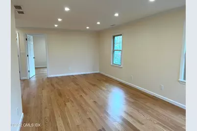 8 Smith Street Sou #2nd Floor, Greenwich, CT 06830 - Photo 3