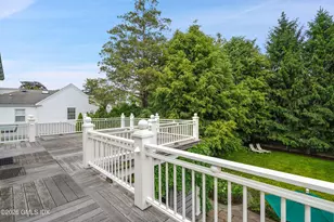 2 Wahneta Rd, Old Greenwich, CT 06870 - Photo 19
