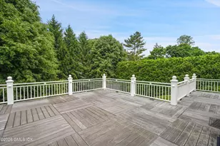2 Wahneta Rd, Old Greenwich, CT 06870 - Photo 13