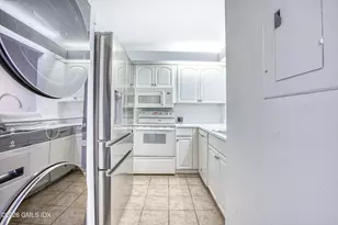 1465 E Putnam Ave, Old Greenwich, CT 06870 - Photo 7