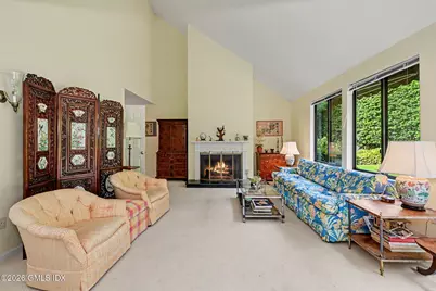 502 W Lyon Farm Drive #502, Greenwich, CT 06831 - Photo 3