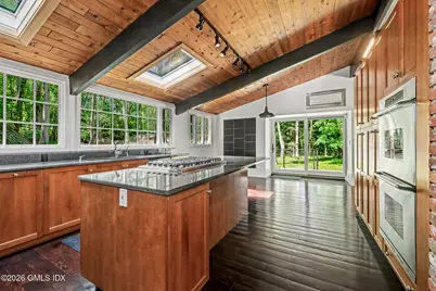 424 Cognewaugh Road, Greenwich, CT 06807 - Photo 9