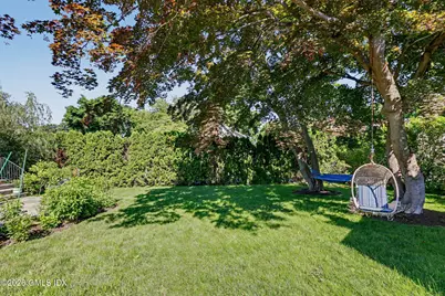 5 Grant Avenue, Old Greenwich, CT 06870 - Photo 33
