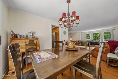 11 Stuart Drive, Old Greenwich, CT 06870 - Photo 7