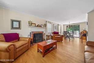 11 Stuart Dr, Old Greenwich, CT 06870 - Photo 5