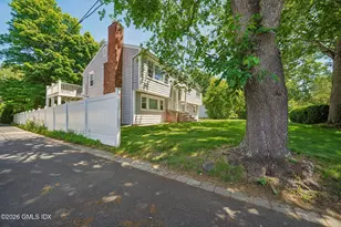11 Stuart Dr, Old Greenwich, CT 06870 - Photo 3