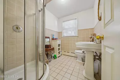 11 Stuart Drive, Old Greenwich, CT 06870 - Photo 19