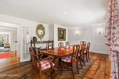 456 Round Hill Road, Greenwich, CT 06831 - Photo 7