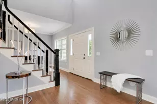 8 View St, Greenwich, CT 06830 - Photo 3