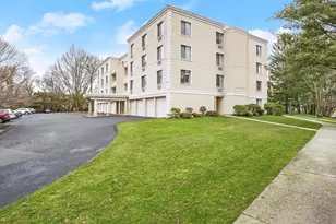 1525 E Putnam Ave, Old Greenwich, CT 06870 - Photo 11