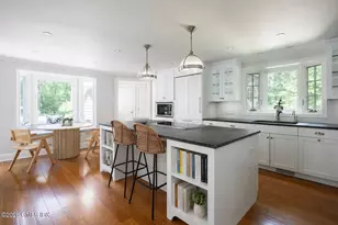 9 Paddock Dr, Greenwich, CT 06831 - Photo 9