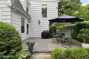 64 Wallacks Dr, Stamford, CT 06902 - Photo 39