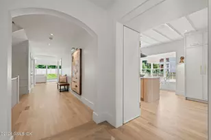 85 Indian Field Rd, Greenwich, CT 06830 - Photo 15