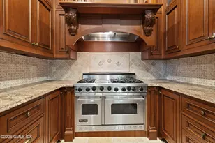432 Field Point Rd, Greenwich, CT 06830 - Photo 23