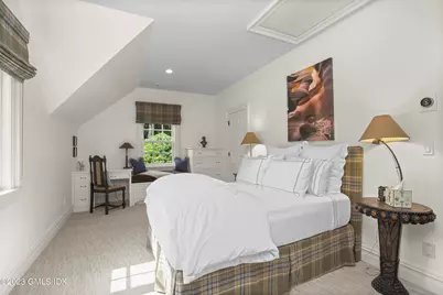 27 Locust Road, Greenwich, CT 06831 - Photo 17