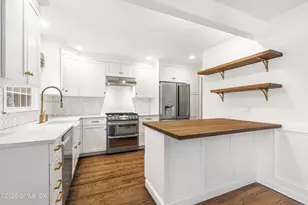 14 Greenwich Hills Dr, Greenwich, CT 06831 - Photo 7