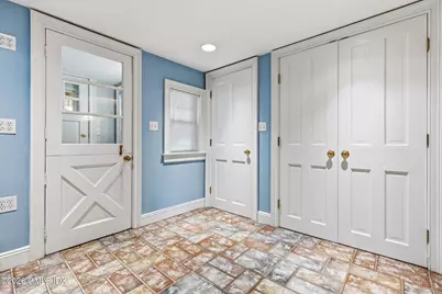 138 N Water Street, Greenwich, CT 06830 - Photo 29